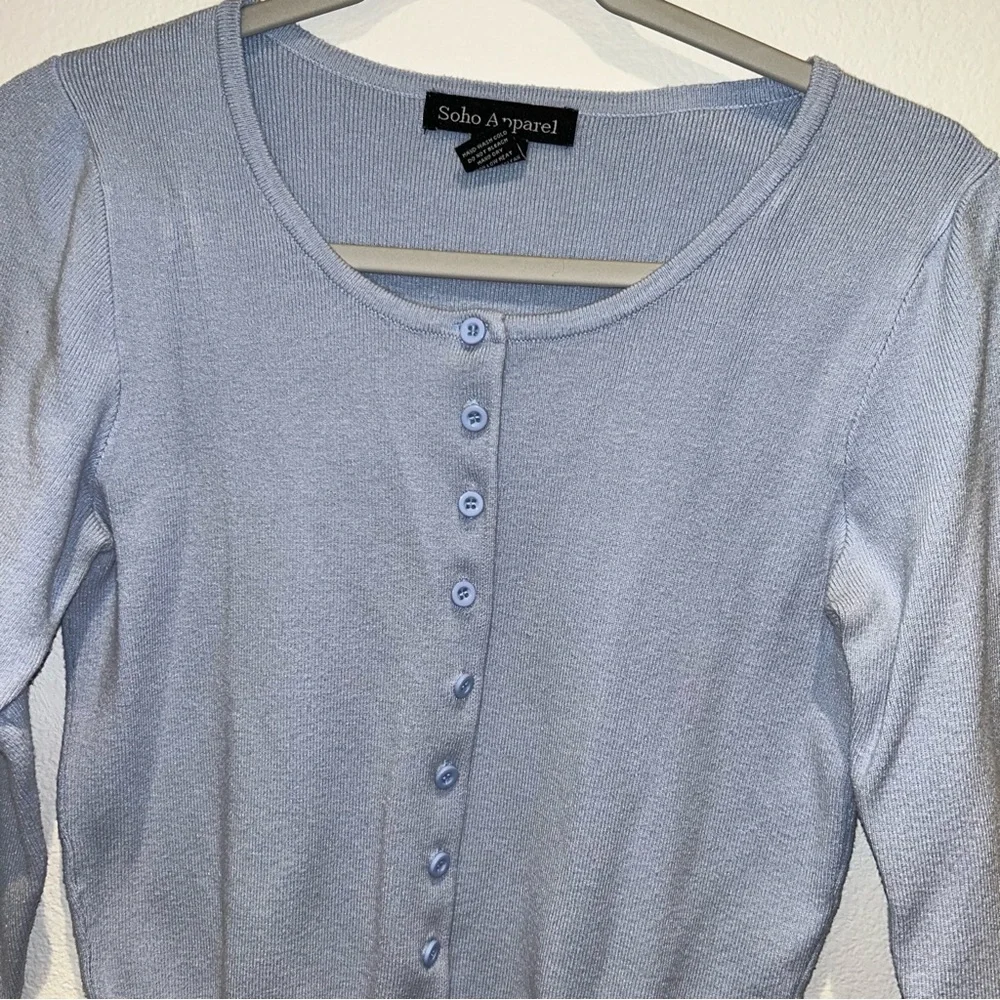 Light blue sweater - Picture 3 of 4